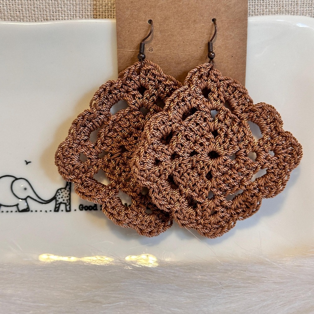 Hazel‎ Hug Earrings by MerakiMimos